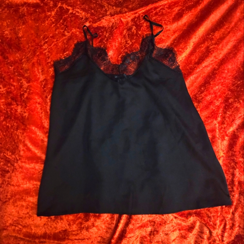 Black camisole with lace - size 10 - medium